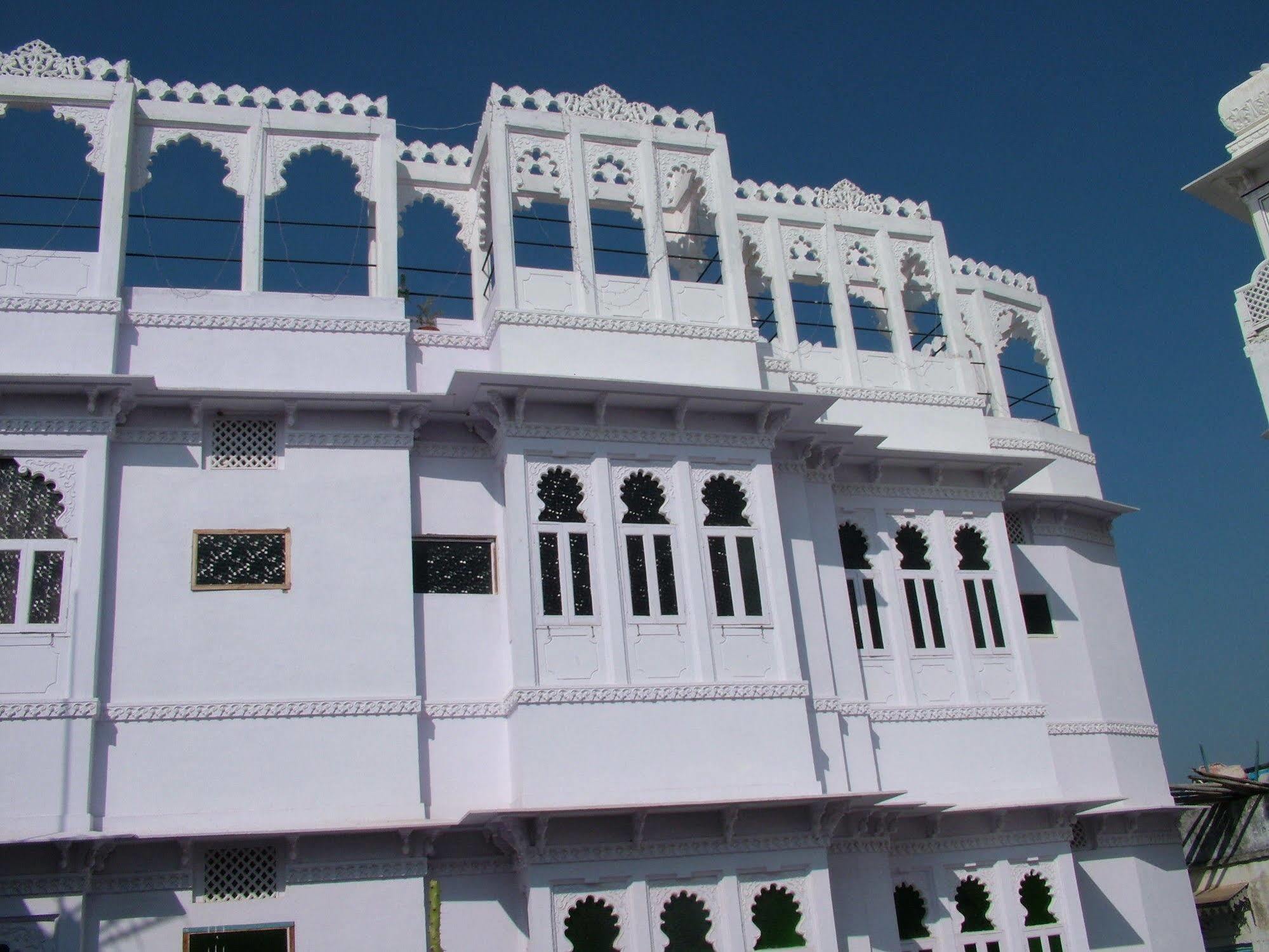 Bhanwar Vilas Guest House Udaipur Exterior photo